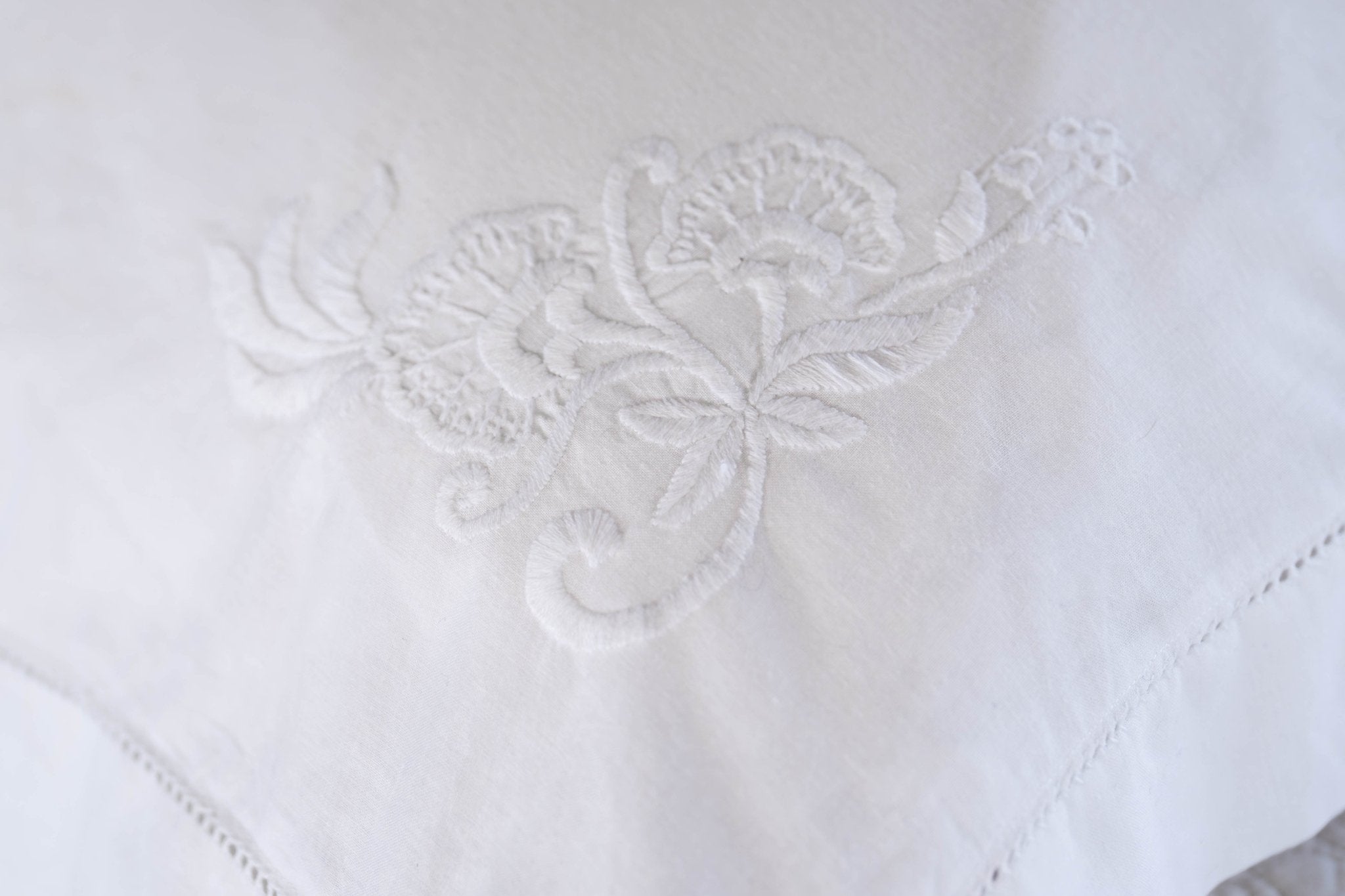 Pillowcases - Floral Border Pair - TITANIA product_type