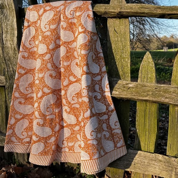 Tablecloth – Paisley Burnt Orange, Round - TITANIA product_type 